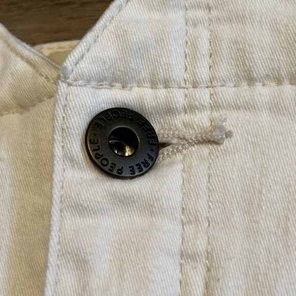 Women's We The Free Denim Mini Skirt SZ 30 Cream White Jean Pockets Stretch - Picture 5 of 8